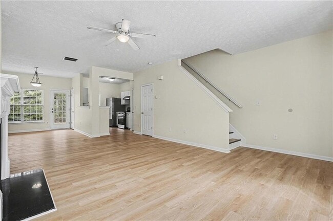 2545 Walden Lake Dr in Decatur, GA - Building Photo - Building Photo