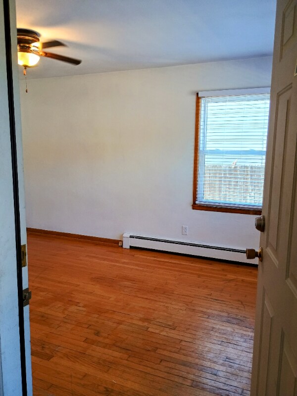 290 Orchard Dr-Unit -2 in Oregon, WI - Foto de edificio - Building Photo