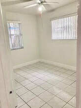 6313 Hayes St in Hollywood, FL - Building Photo - Building Photo
