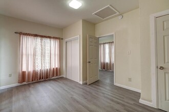 907 Laredo St in Corpus Christi, TX - Building Photo - Building Photo