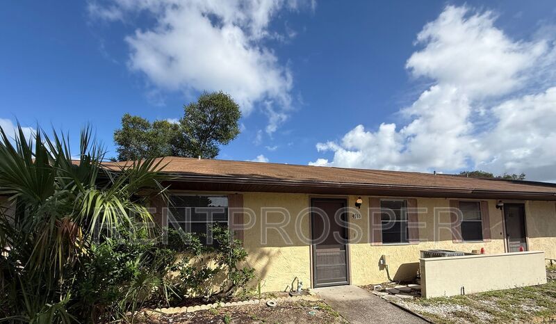 4713 Meade Ln in Titusville, FL - Building Photo