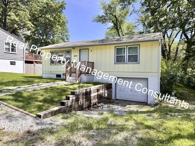5219 NE 50th St in Kansas City, MO - Building Photo - Building Photo