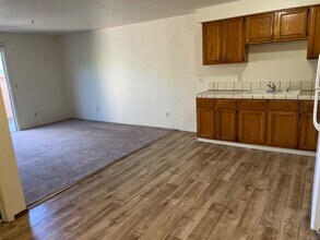 2001 Broadway Ave in San Pablo, CA - Building Photo - Building Photo