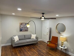 641 Winston St in Dallas, TX - Building Photo - Building Photo