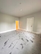 166 2nd Ave in Troy, NY - Building Photo - Building Photo