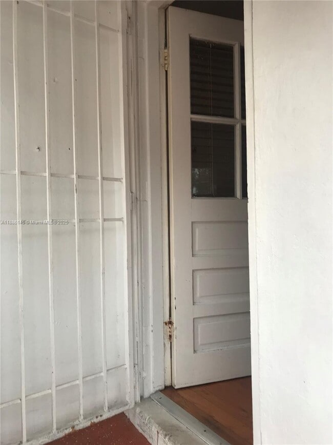 1795 SW 16th St in Miami, FL - Building Photo - Building Photo