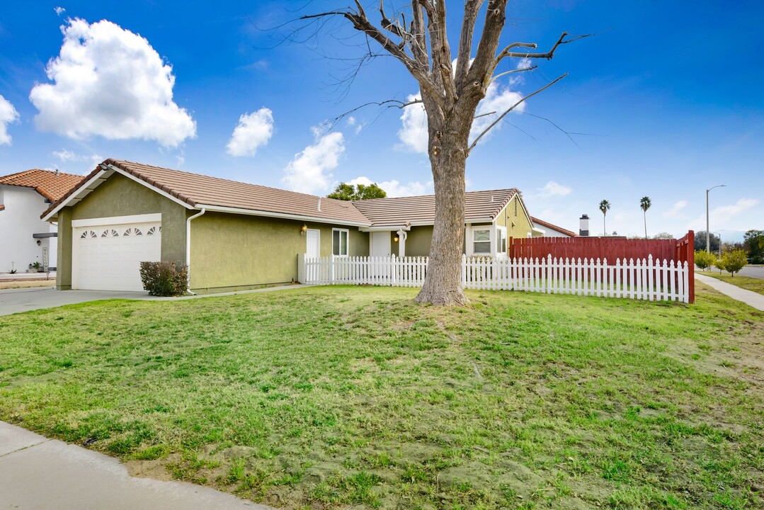 505 Emerald Ave in Redlands, CA - Building Photo