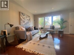 1025 Upper Gage Ave in Hamilton, ON - Building Photo - Building Photo