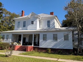 401 N Lee St in Valdosta, GA - Building Photo - Building Photo