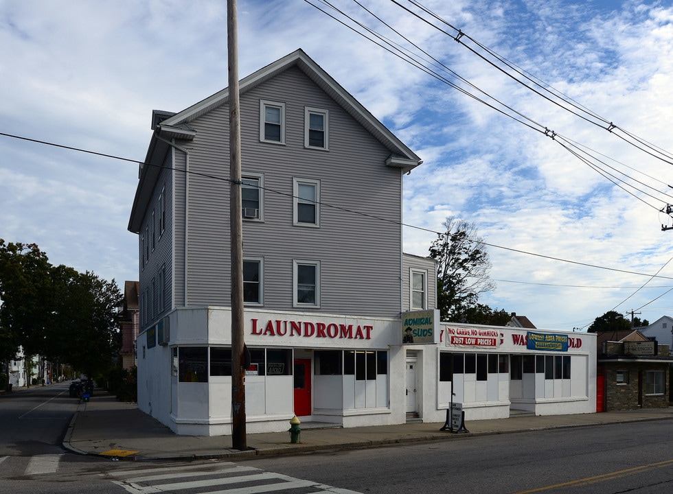 363-365 Admiral St in Providence, RI - Foto de edificio