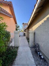 40085 Temecky Way in Murrieta, CA - Building Photo - Building Photo