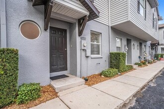 4330 Har Paul Cir in Tampa, FL - Building Photo - Building Photo