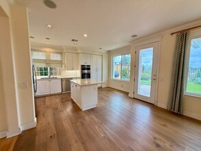4259 Corte Favor in San Diego, CA - Building Photo - Building Photo