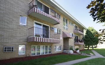 Xerxes Apartments in Minneapolis, MN - Foto de edificio - Building Photo