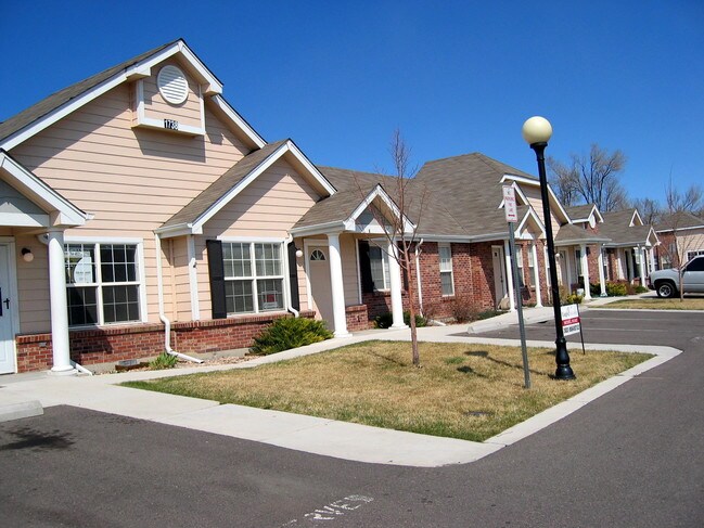 1738 Eagle St in Aurora, CO - Building Photo - Building Photo