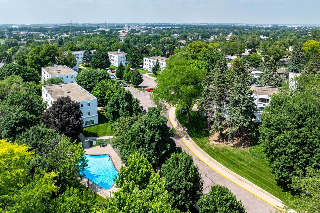 Kenwood Manor Apartments in Sioux Falls, SD - Foto de edificio