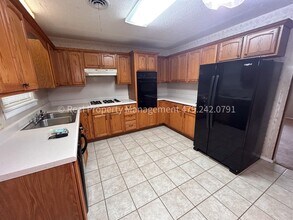 1310 Houston St in Fort Smith, AR - Foto de edificio - Building Photo
