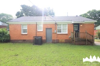 3477 Kensett Dr in Memphis, TN - Foto de edificio - Building Photo
