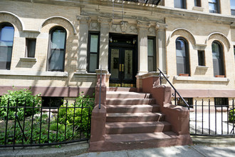 413 Clinton St in Brooklyn, NY - Building Photo - Building Photo