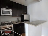 4616 N Paulina St, Unit 212 in Chicago, IL - Building Photo - Building Photo