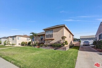 1920 Van Wick St, Unit 510 in Los Angeles, CA - Building Photo - Building Photo