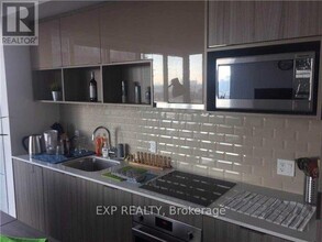 52-1052 Forest Manor Rd in Toronto, ON - Building Photo - Building Photo