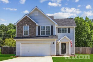 105 River View Ct in Hampton, GA - Building Photo