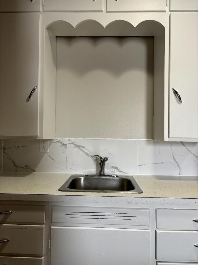 1304 Sycamore St in Dallas Center, IA - Building Photo - Building Photo