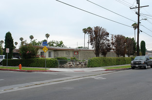 1339-1345 E Palmyra Ave Apartments