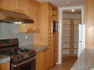 424 S Holt Ave, Unit 203 in West Hollywood, CA - Building Photo - Building Photo