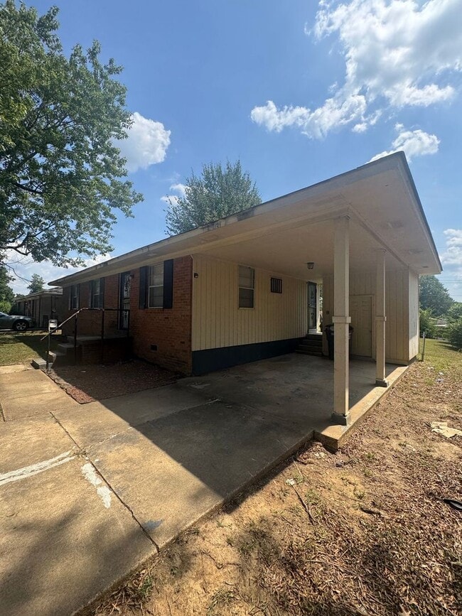 property at 721 Western Park Dr