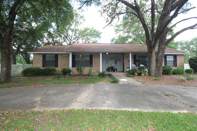 property at 9541 Sunnehanna Blvd