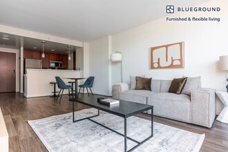 3444 Fairfax Dr in Arlington, VA - Foto de edificio - Building Photo