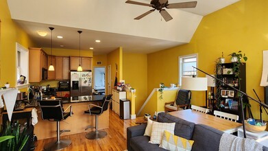 218 S Laflin St in Chicago, IL - Foto de edificio - Building Photo