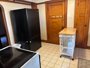 1300 N 70th St in Wauwatosa, WI - Building Photo - Building Photo
