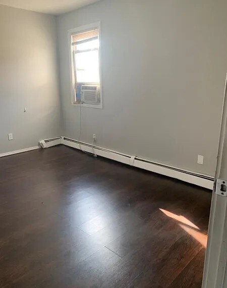231 3rd St, Unit 1 in Elizabeth, NJ - Building Photo - Building Photo