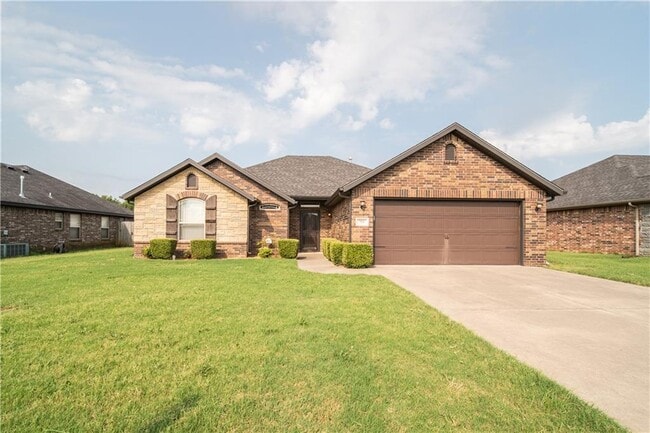 property at 704 SW Cabriolet St