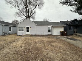 948 Ramona Terrace in Machesney Park, IL - Building Photo