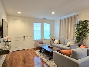 17045 Mimosa Dr in Morgan Hill, CA - Building Photo - Building Photo