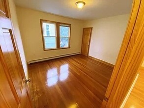 45 Quimby St-Unit -47 in Watertown, MA - Foto de edificio - Building Photo
