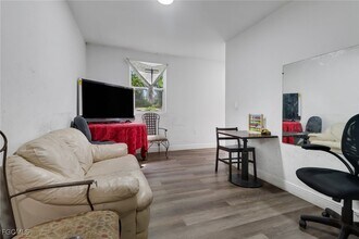 4180 Sabal Ln in Ft. Myers, FL - Building Photo - Building Photo