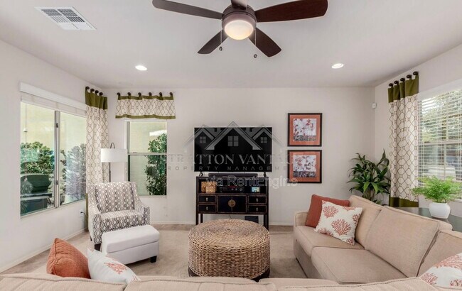4467 E Remington Dr in Gilbert, AZ - Building Photo - Building Photo