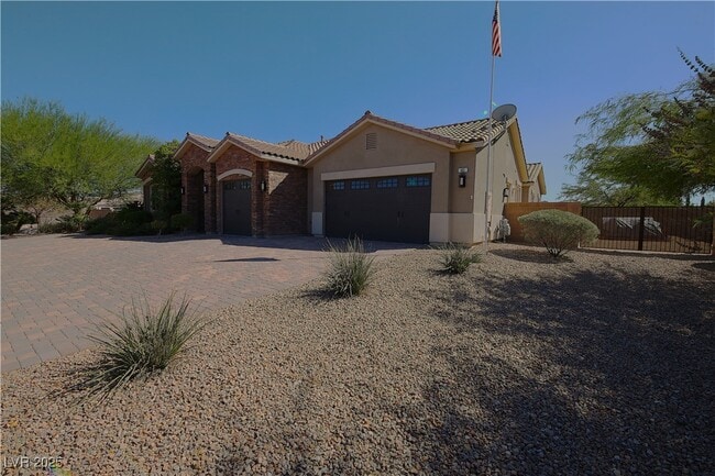 421 Foxhall Rd in Henderson, NV - Building Photo - Building Photo