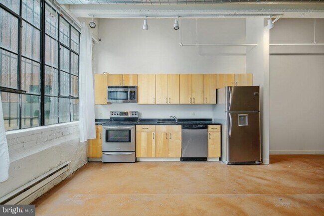 412-26 S 13th St in Philadelphia, PA - Building Photo - Building Photo
