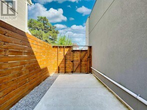 42 Tottenham Rd in Toronto, ON - Building Photo - Building Photo