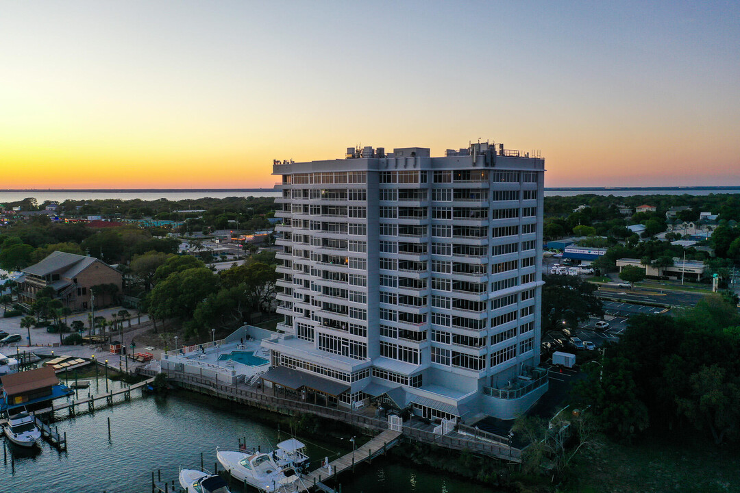 320 Harbor Blvd in Destin, FL - Foto de edificio