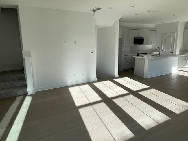 1402 Mountain Laurel Rd in San Marcos, CA - Building Photo - Building Photo