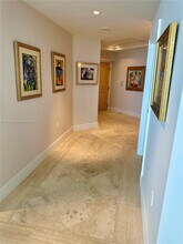 2645 S Bayshore Dr, Unit 1403 in Miami, FL - Building Photo - Building Photo