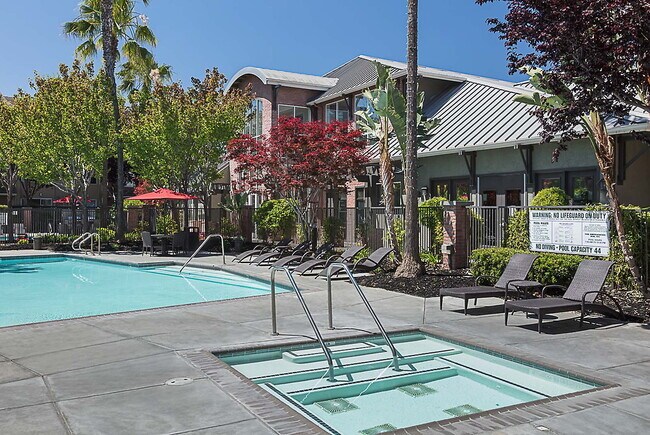 The Esplanade in San Jose, CA - Building Photo - Building Photo