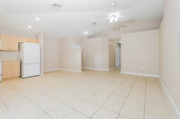 6077 Azalea Cir in West Palm Beach, FL - Building Photo - Building Photo